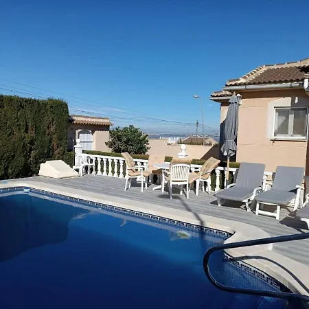 Quaint Ground Floor With Pool Lb1 Apartment