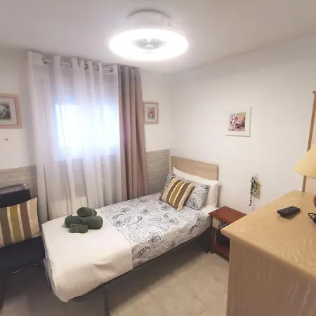 Apartment Quaint Ground Floor With Pool Lb1 *